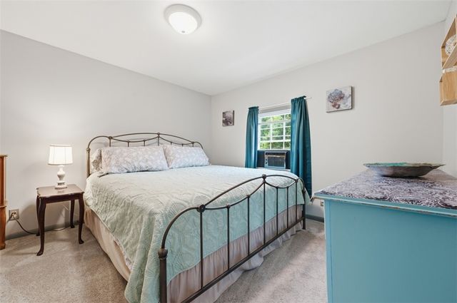 220 2nd St, W Leechburg, PA 15656
