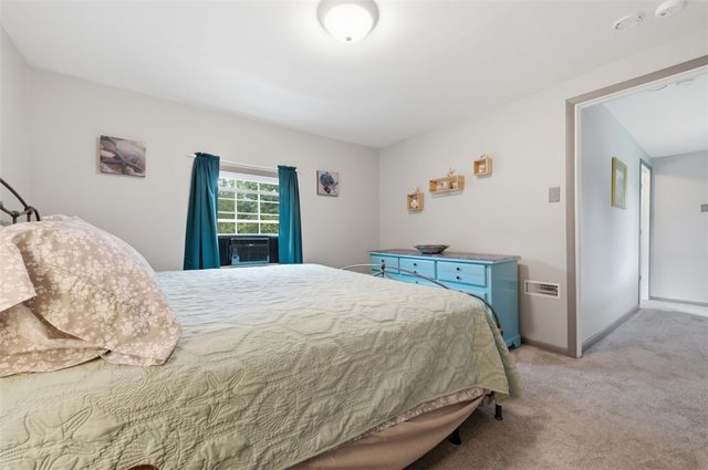 220 2nd St, W Leechburg, PA 15656