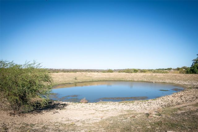 10401 Fm 619 RD, Taylor, TX 76574