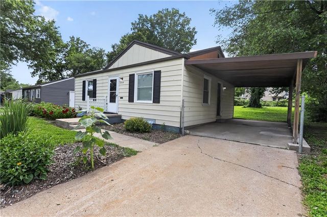 2218 S Overton Avenue, Independence, MO 64052