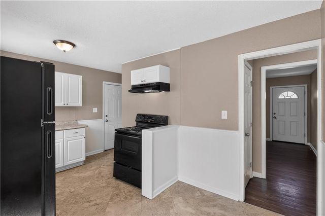 2218 S Overton Avenue, Independence, MO 64052