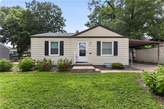 2218 S Overton Avenue, Independence, MO 64052