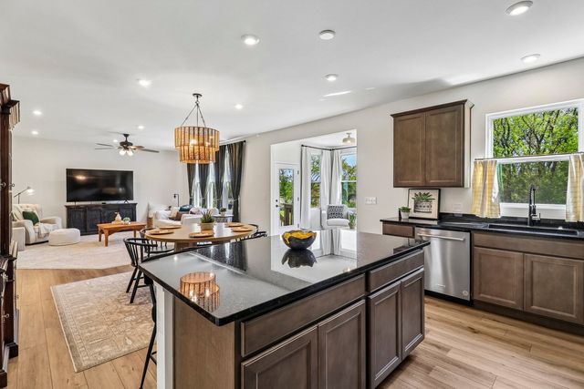 8 Liam Court, Algonquin, IL 60102