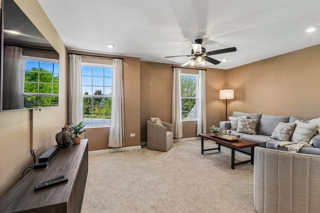 8 Liam Court, Algonquin, IL 60102
