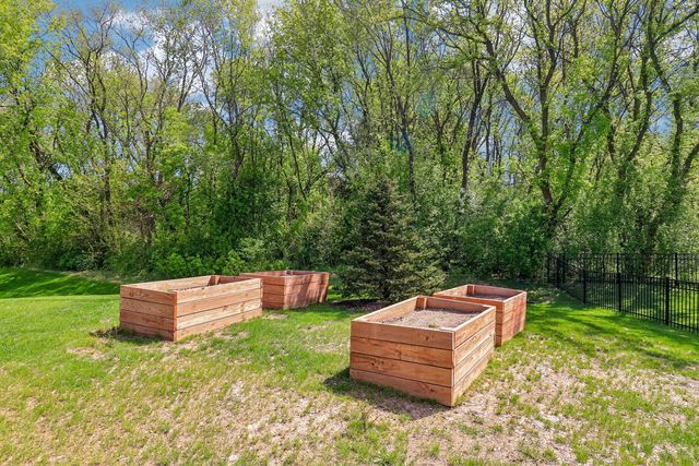 8 Liam Court, Algonquin, IL 60102