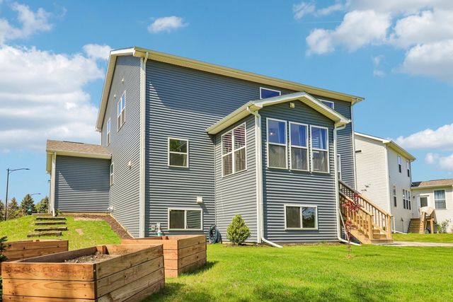 8 Liam Court, Algonquin, IL 60102