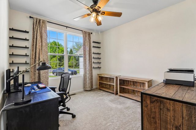 8 Liam Court, Algonquin, IL 60102