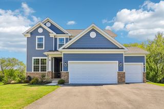 8 Liam Court, Algonquin, IL 60102