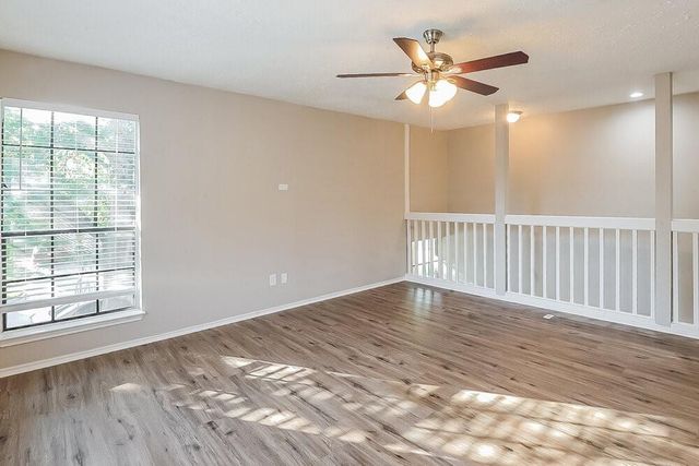 1909 Wildwood Ridge Drive, Missouri City, TX 77489