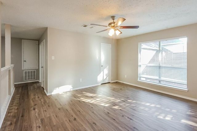 1909 Wildwood Ridge Drive, Missouri City, TX 77489