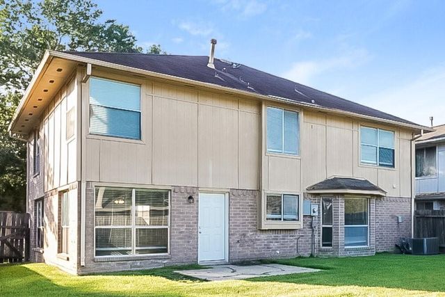 1909 Wildwood Ridge Drive, Missouri City, TX 77489
