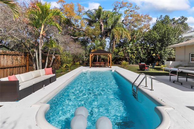 1108 E CHELSEA STREET, Tampa, FL 33603