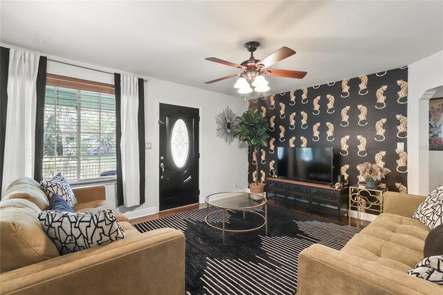 1108 E CHELSEA STREET, Tampa, FL 33603