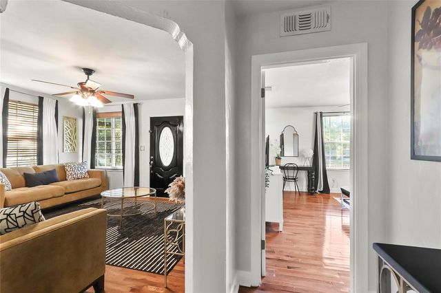 1108 E CHELSEA STREET, Tampa, FL 33603