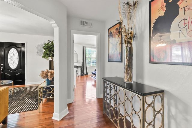 1108 E CHELSEA STREET, Tampa, FL 33603