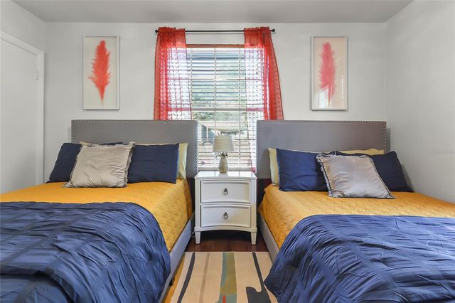 1108 E CHELSEA STREET, Tampa, FL 33603