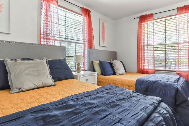 1108 E CHELSEA STREET, Tampa, FL 33603