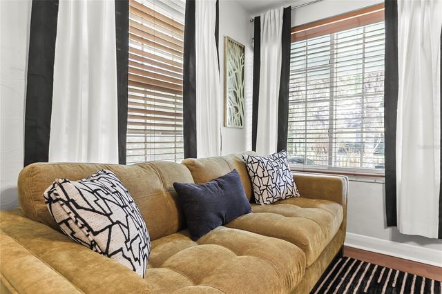 1108 E CHELSEA STREET, Tampa, FL 33603