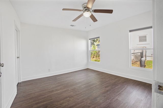 3027 Southland Street, Dallas, TX 75215