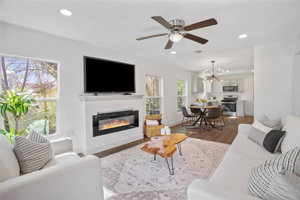 3027 Southland Street, Dallas, TX 75215