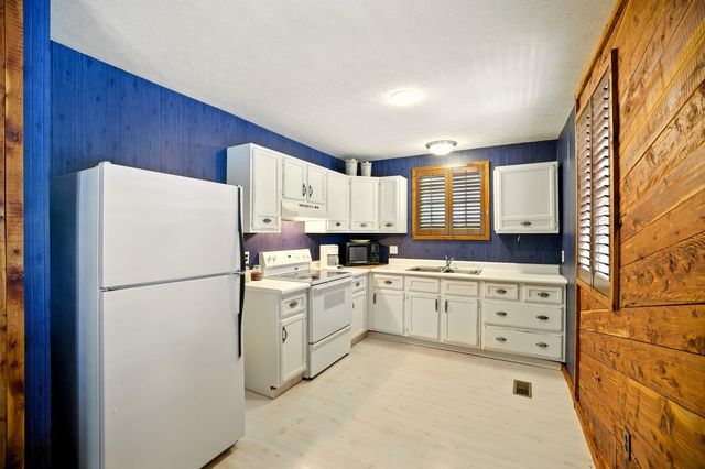 2091 Clifty Creek Road, Jamestown, KY 42629