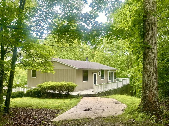 2091 Clifty Creek Road, Jamestown, KY 42629