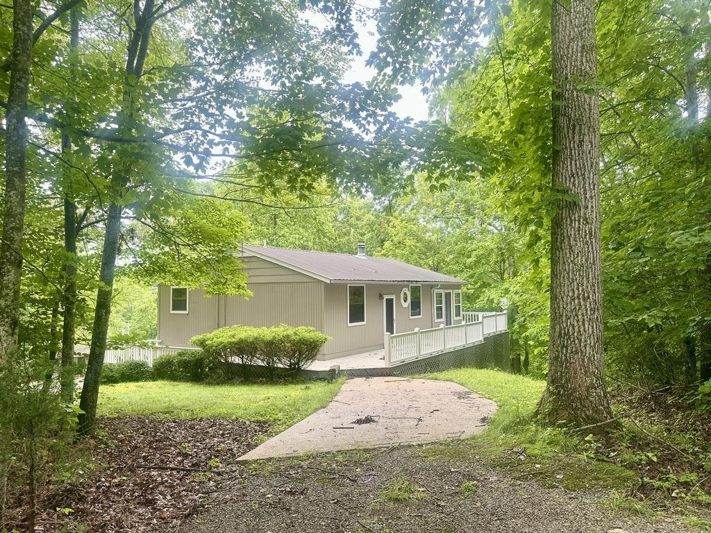 2091 Clifty Creek Road, Jamestown, KY 42629