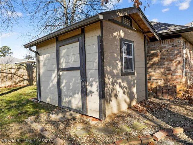 1011 Fairview Lane, Greenwood, AR 72936