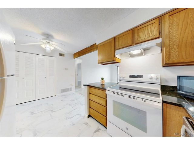 211 Wright St 308, Lakewood, CO 80228