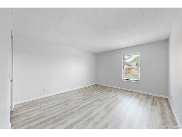 211 Wright St 308, Lakewood, CO 80228