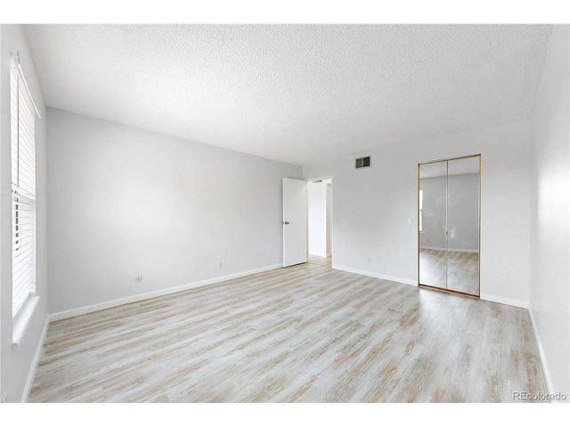 211 Wright St 308, Lakewood, CO 80228