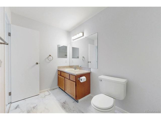 211 Wright St 308, Lakewood, CO 80228