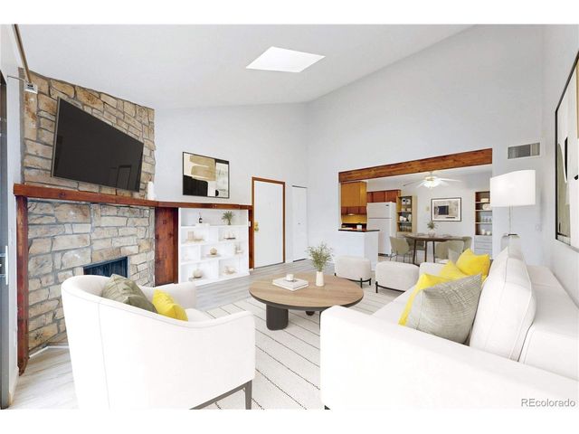 211 Wright St 308, Lakewood, CO 80228