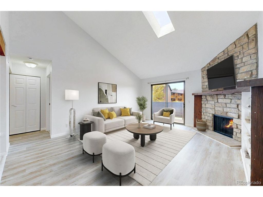 211 Wright St 308, Lakewood, CO 80228