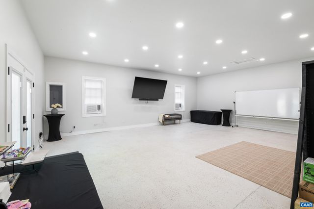 21 THURMAN RD, Troy, VA 22974