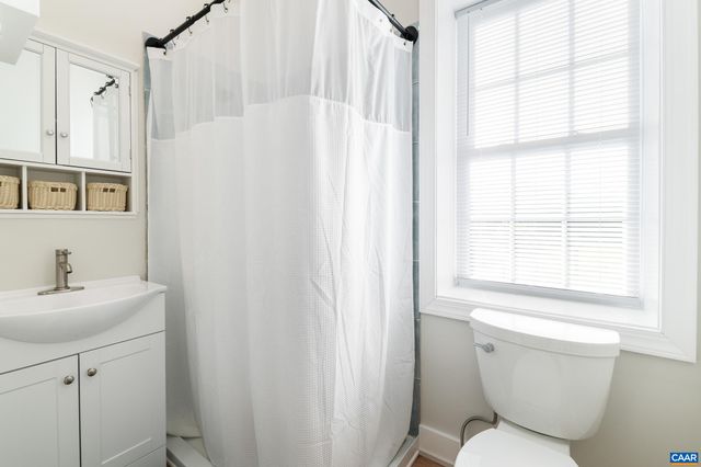 21 THURMAN RD, Troy, VA 22974