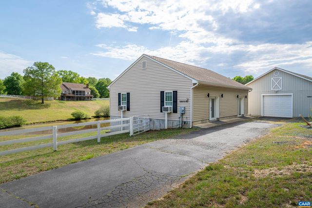 21 THURMAN RD, Troy, VA 22974