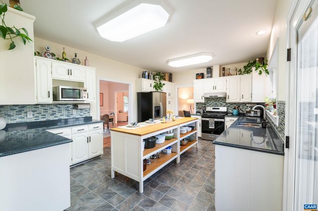 21 THURMAN RD, Troy, VA 22974