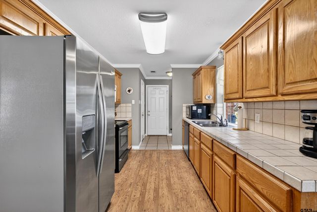 110 Memorial Drive, Gun Barrel City, TX 75156