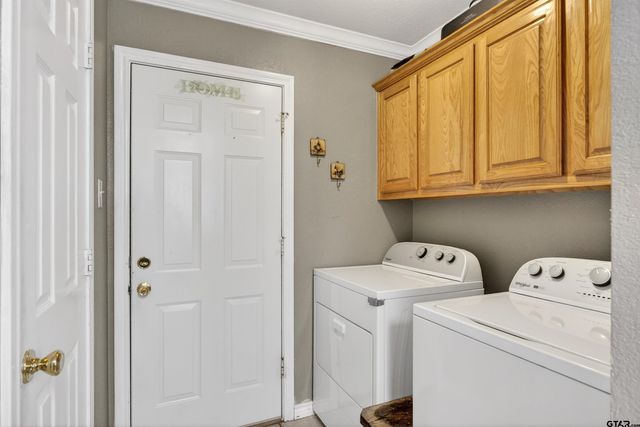 110 Memorial Drive, Gun Barrel City, TX 75156