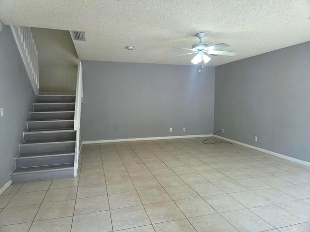 1749 N Congress Avenue C, West Palm Beach, FL 33401