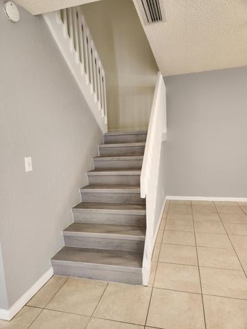 1749 N Congress Avenue C, West Palm Beach, FL 33401
