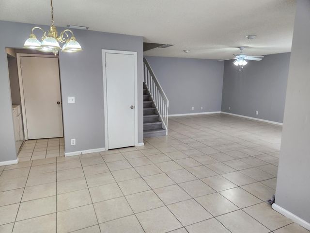 1749 N Congress Avenue C, West Palm Beach, FL 33401