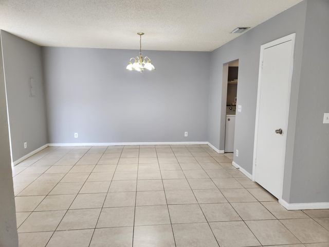 1749 N Congress Avenue C, West Palm Beach, FL 33401