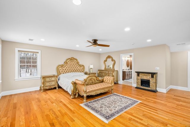 50 Sterling Road, Needham, MA 02492