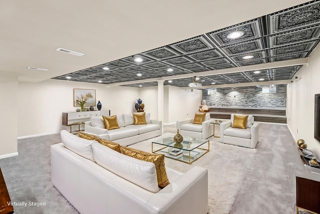 50 Sterling Road, Needham, MA 02492