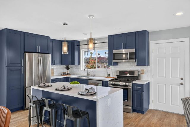 4852 Kings Way, San Diego, CA 92117