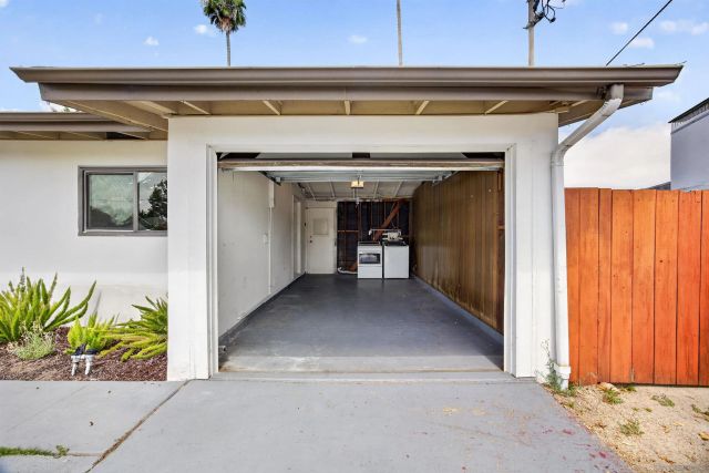 4852 Kings Way, San Diego, CA 92117