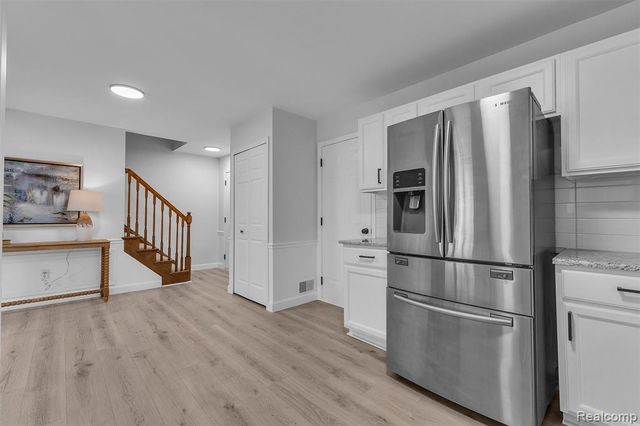 1264 Jay Street, Waterford, MI 48327