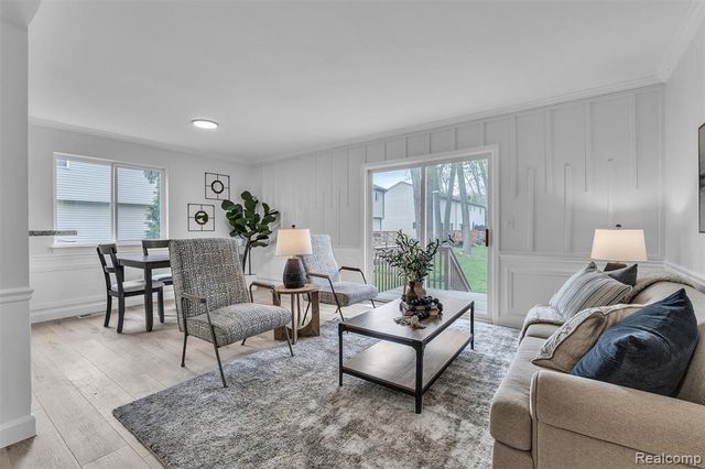 1264 Jay Street, Waterford, MI 48327